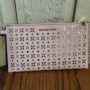 Michael Michael Kors Jet Set Travel laser Cut Clutch Wristlet